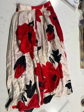 VTG Pure Silk Donna Karan Maxi Length Floral Skirt in Size 10